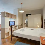 Vicky Loft Gardone-relax & Vittoriale - Happy *